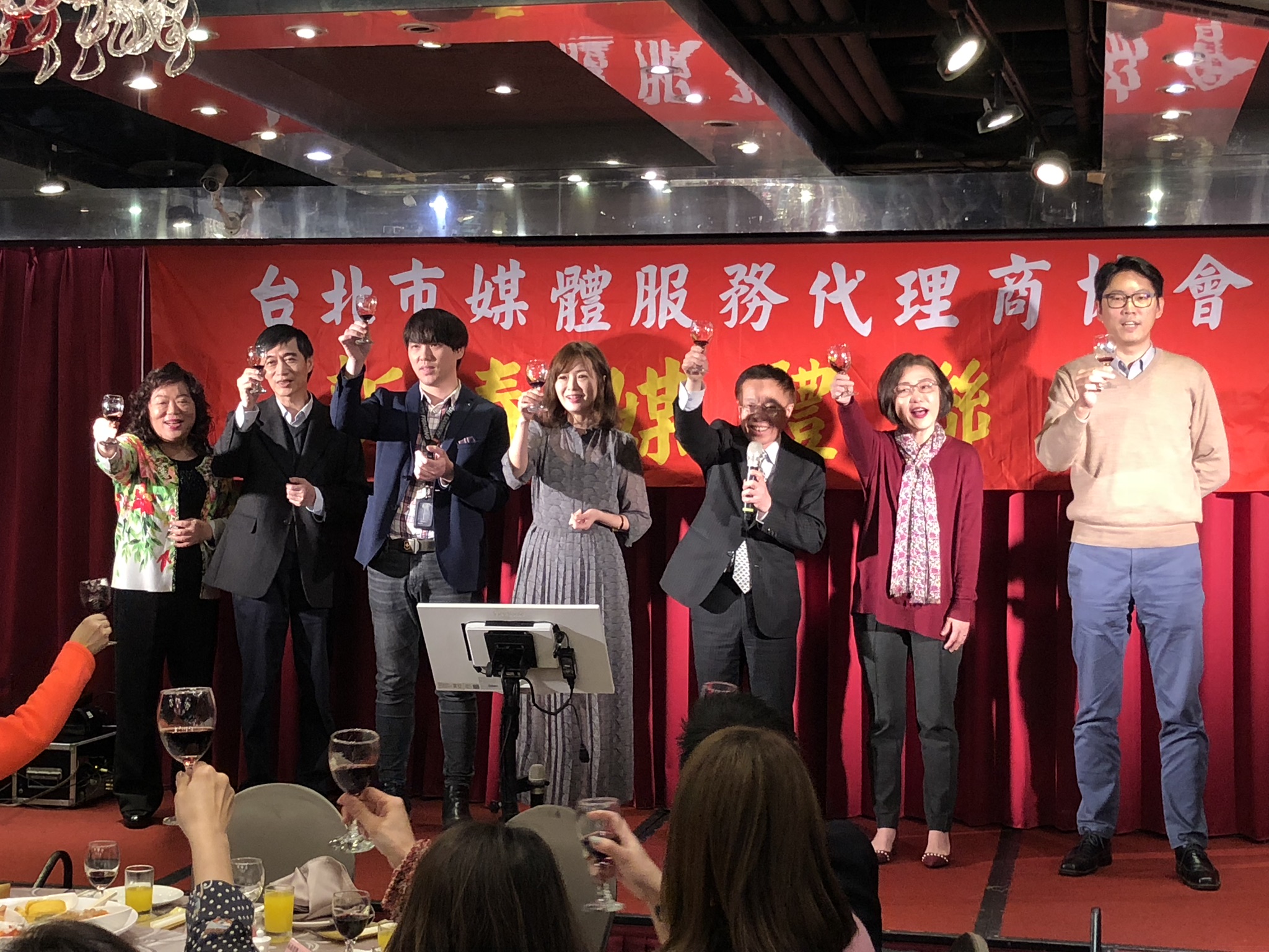 圖片替代文字